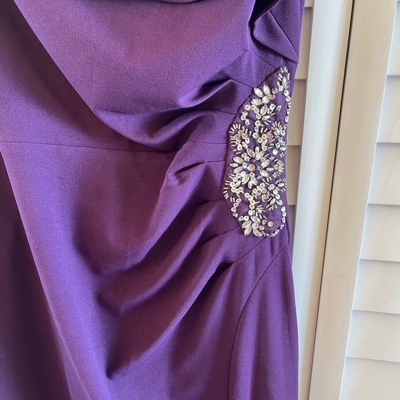 SLNY Gown Plum Off The Shoulder Sz 10. Beaded sequin on front. Side slit. - Picture 11 of 12